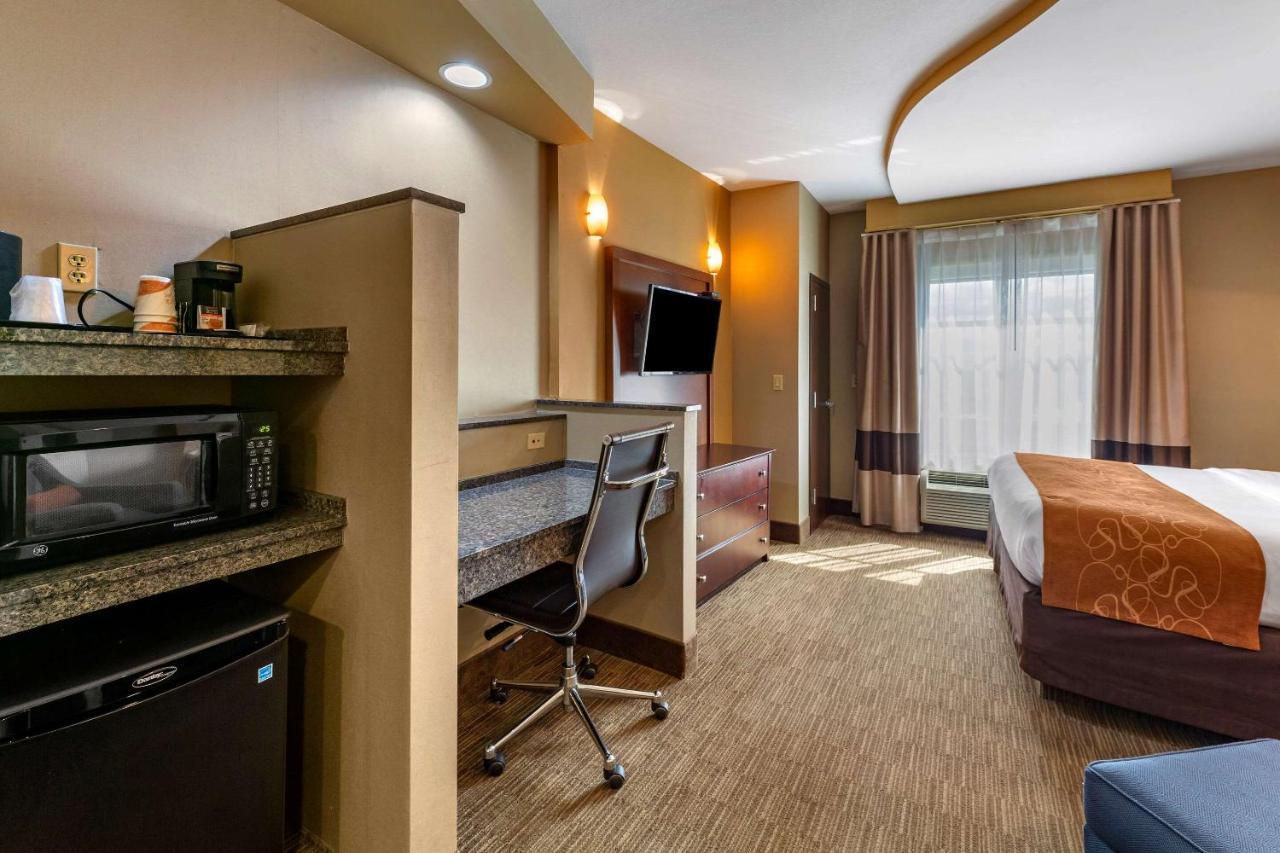 คอมฟอร์ต สวีท เพอริสเบิร์ก - โทเลโด เซาท์ Hotel เพอร์รีส์เบิร์ก ภายนอก รูปภาพ